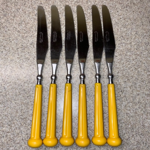 23 PIECE SET Oxford Hall VINTAGE 1973 Japan Stainless YELLOW Flatware - Picture 7 of 10
